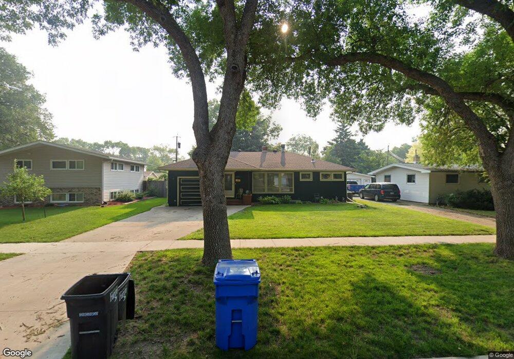 2705 10th St N, Fargo, ND 58102 - photo 1