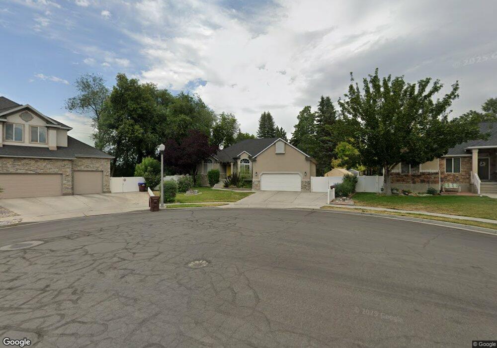 275 E Regent Park Ct, Midvale, UT 84047 - photo 1
