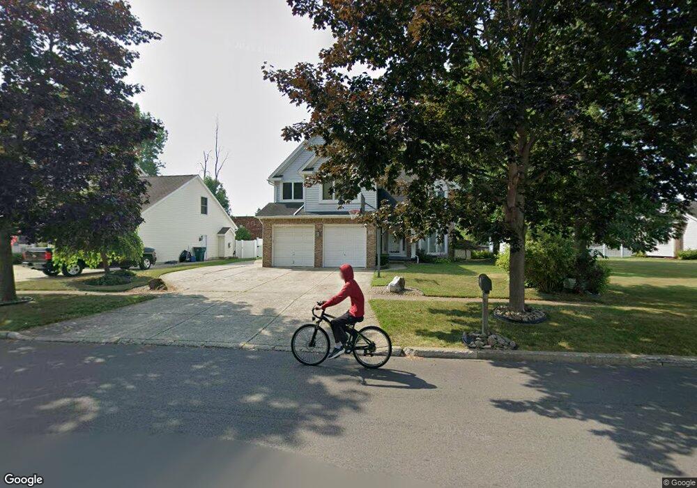 315 Selkirk Dr, North Tonawanda, NY 14120 - photo 1