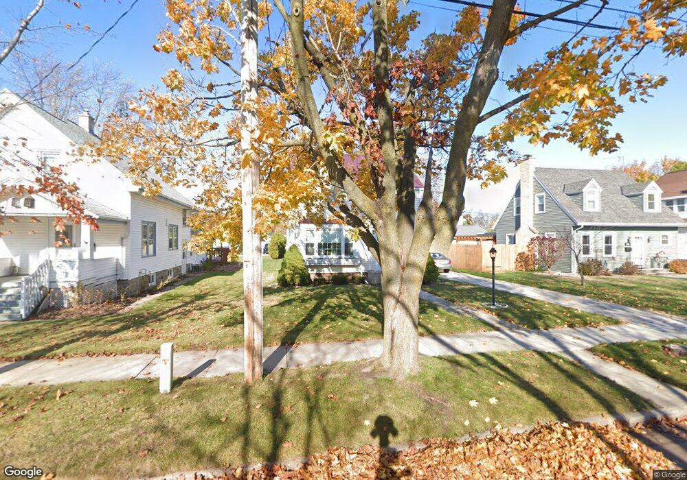 1714 29th St, Two Rivers, WI 54241 - photo 1