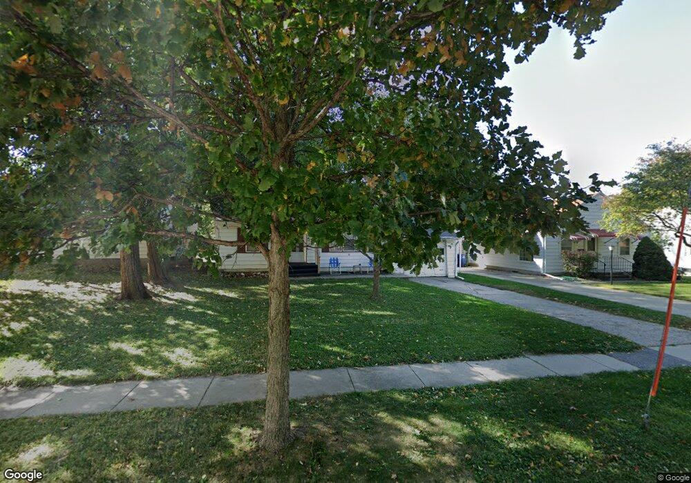 4012 Cambridge St, Des Moines, IA 50313 - photo 1