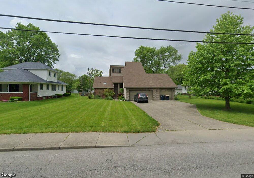130 S 17th Ave, Beech Grove, IN 46107 - photo 1