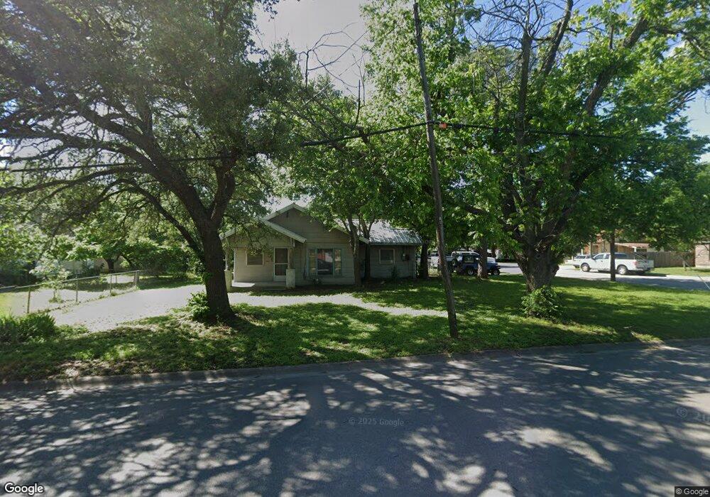 605 Woodard Ave, Cleburne, TX 76033 - photo 1