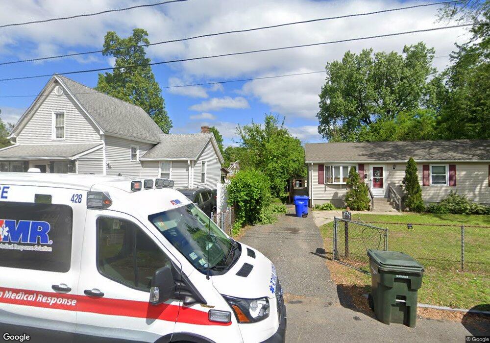 64 Lorenzo St, Springfield, MA 01109 - photo 1