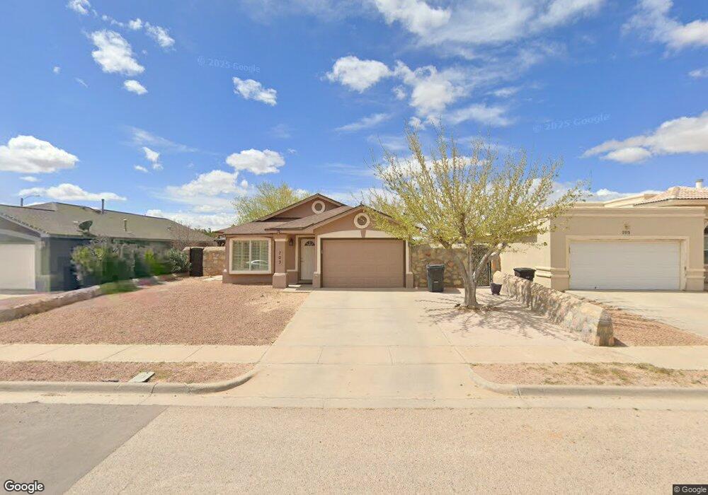 703 Desert Cloud Dr, Horizon City, TX 79928 - photo 1