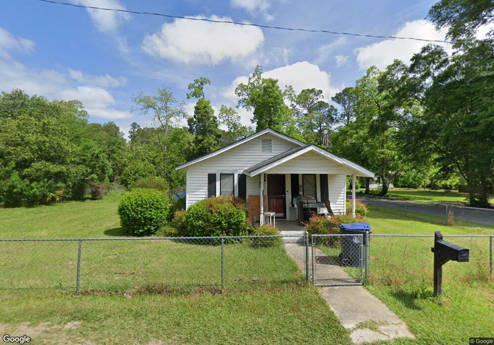 401 W Ohoopee St, Fitzgerald, GA 31750 - photo 1