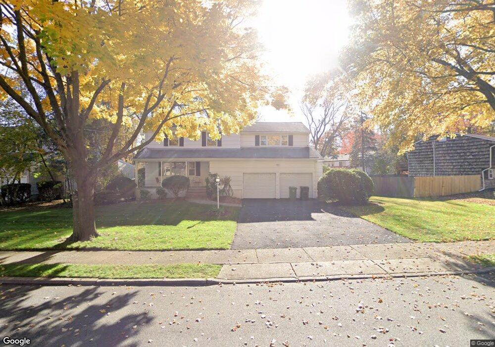 376 Mckinley Blvd, Paramus, NJ 07652 - photo 1