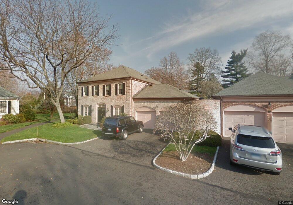 13R Bank St unit 1, New Canaan, CT 06840 - photo 1