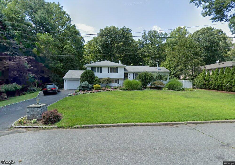 33 Hillsdale Ct, Hillsdale, NJ 07642 - photo 1