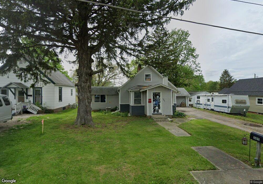 505 Williamette Ave, Lincoln, IL 62656 - photo 1