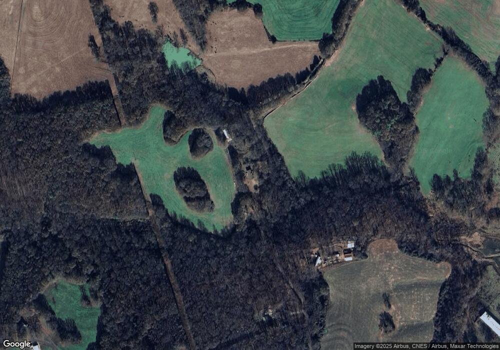 355 Andrews Rd, Carnesville, GA 30521 - photo 1