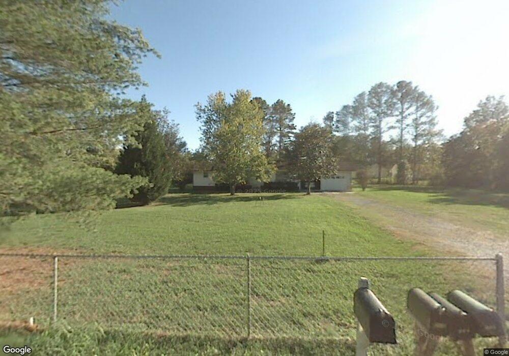 210 Dixon Dr NE, Dalton, GA 30721 - photo 1