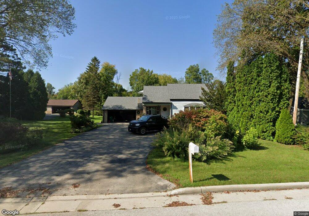 W140N7139 Lilly Rd, Menomonee Falls, WI 53051 - photo 1