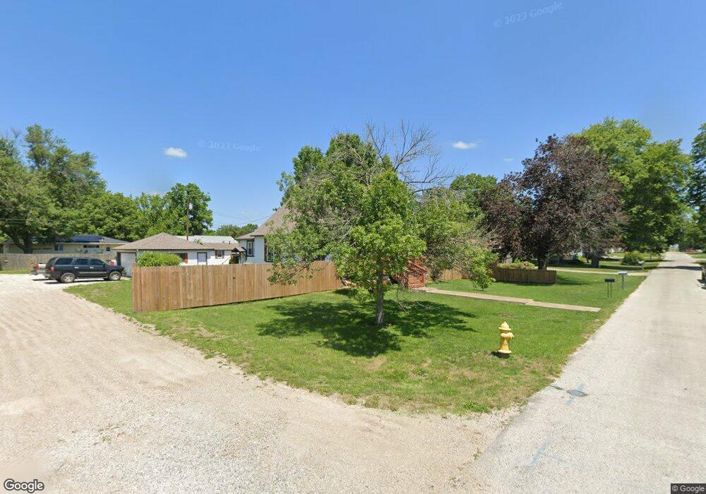 1401 N Ottawa St, Lincoln, IL 62656 - photo 1
