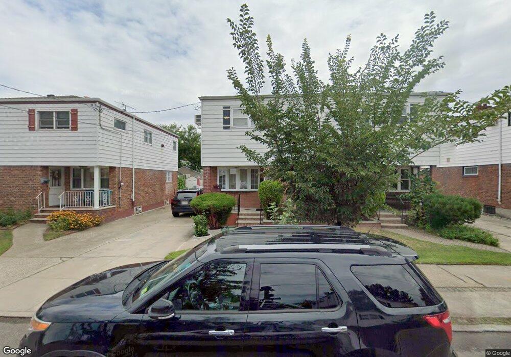 6433 137th St, Flushing, NY 11367 - photo 1