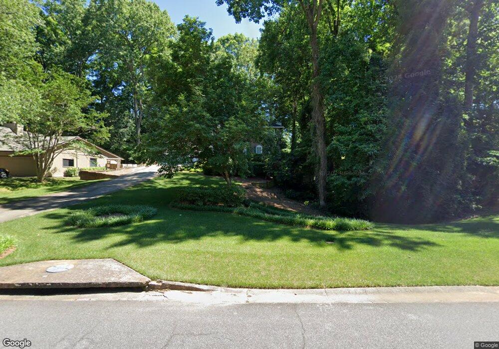 5301 Mill Run Dr, Marietta, GA 30068 - photo 1