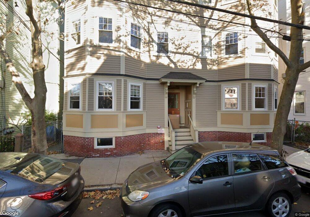 123 Webster Ave unit 3, Cambridge, MA 02141 - photo 1