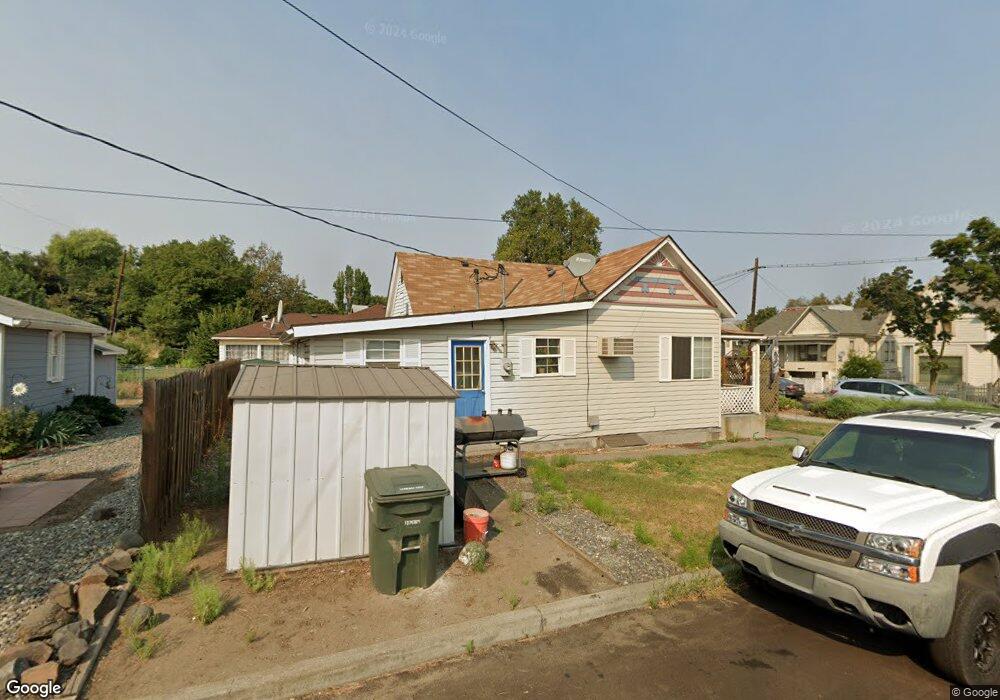 822 E 8th St, the Dalles, OR 97058 - photo 1