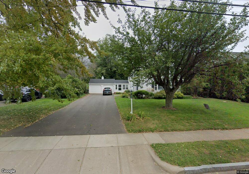 58 Rockledge Dr, West Hartford, CT 06107 - photo 1