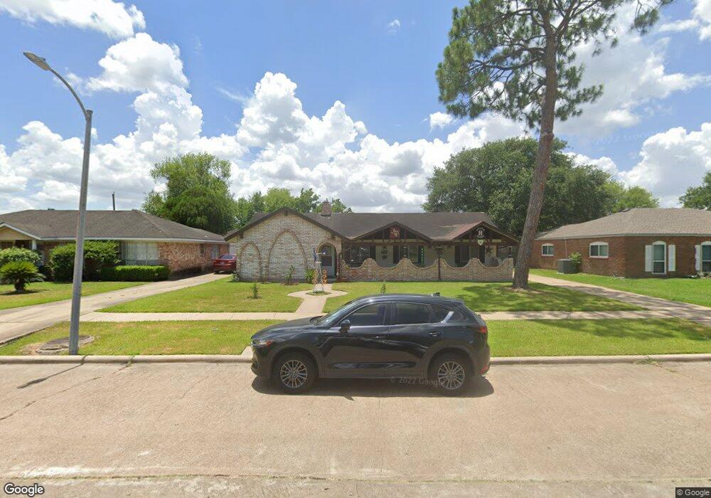 8122 Coastway Ln, Houston, TX 77075 - photo 1