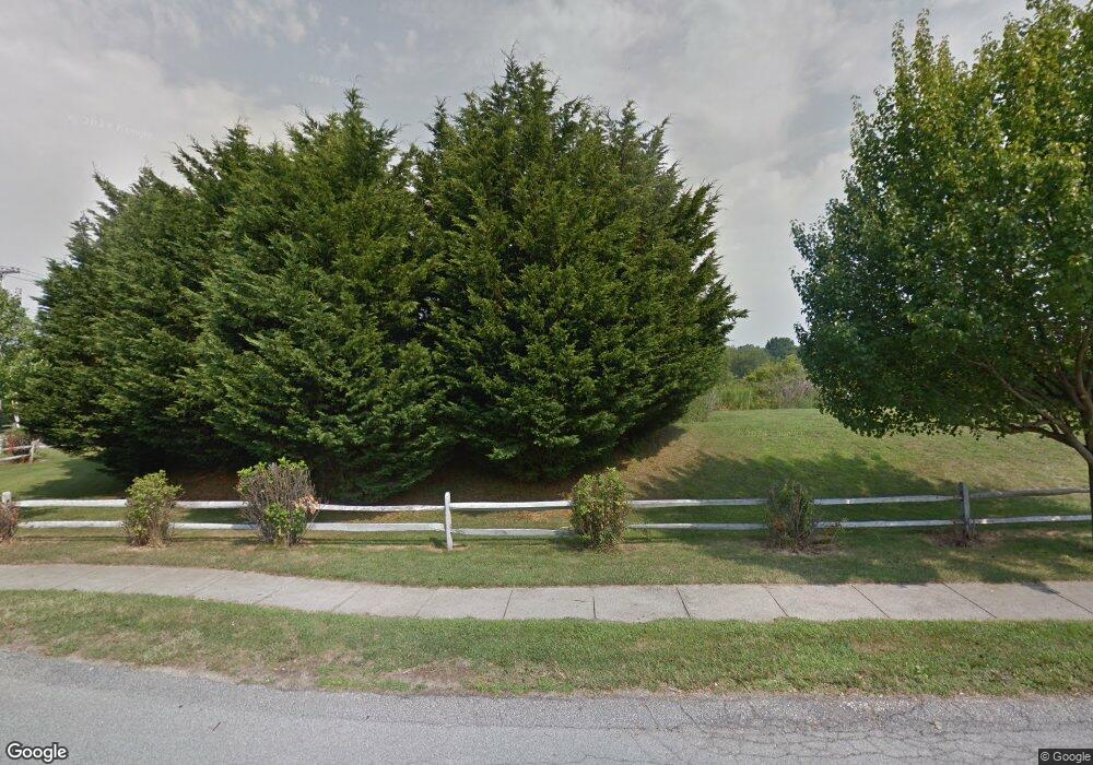 12 Goldenrod Dr, Middletown, RI 02842 - photo 1