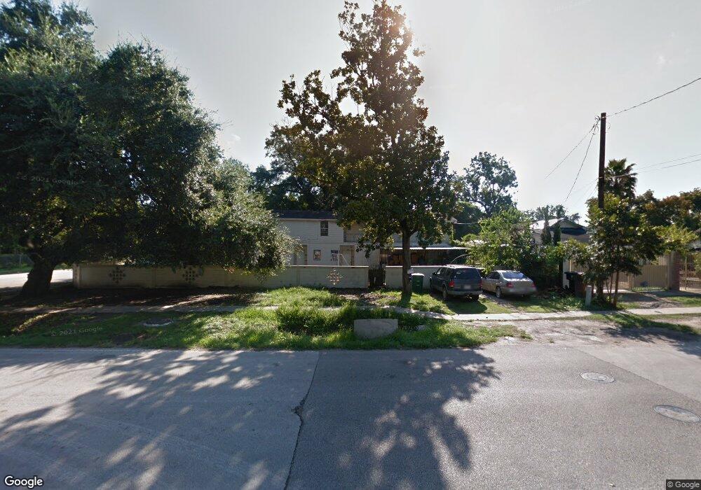 5118 Robertson St, Houston, TX 77009 - photo 1