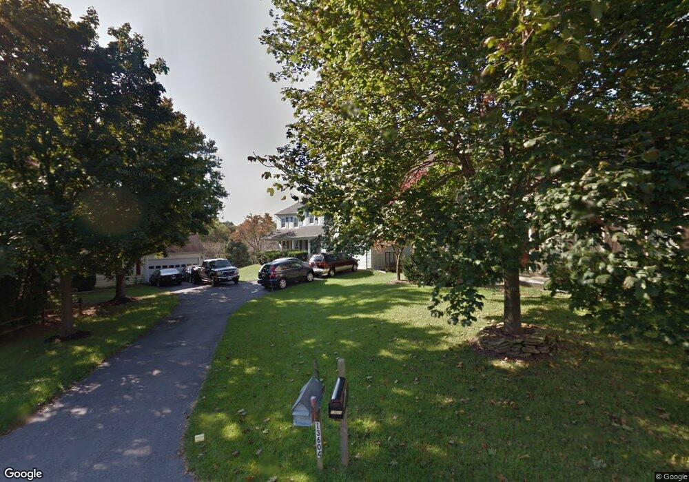 13604 Hartsbourne Dr, Germantown, MD 20874 - photo 1