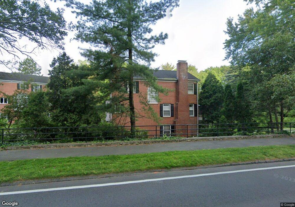 275 Park St, New Canaan, CT 06840 - photo 1