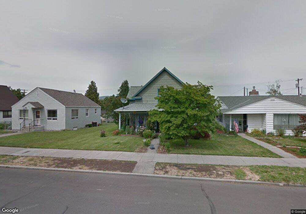 615 E 11th St, the Dalles, OR 97058 - photo 1