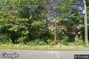 68 Pomeroy Ln, Amherst, MA 01002