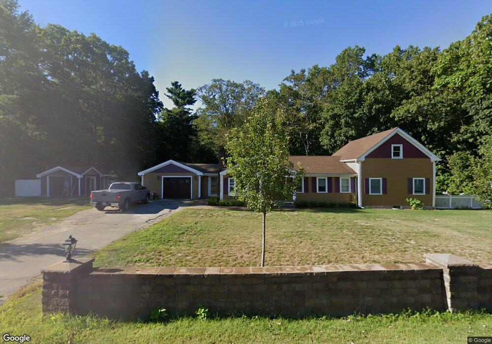 582 Circuit St, Hanover, MA 02339 - photo 1