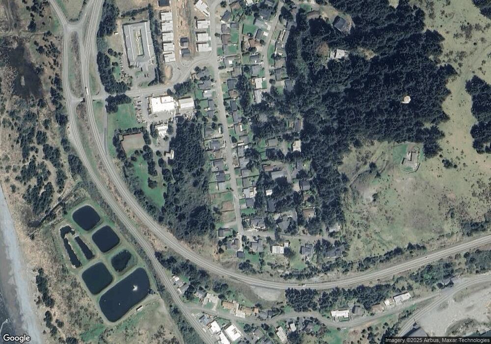 30321 Driftwood Dr, Gold Beach, OR 97444 - photo 1