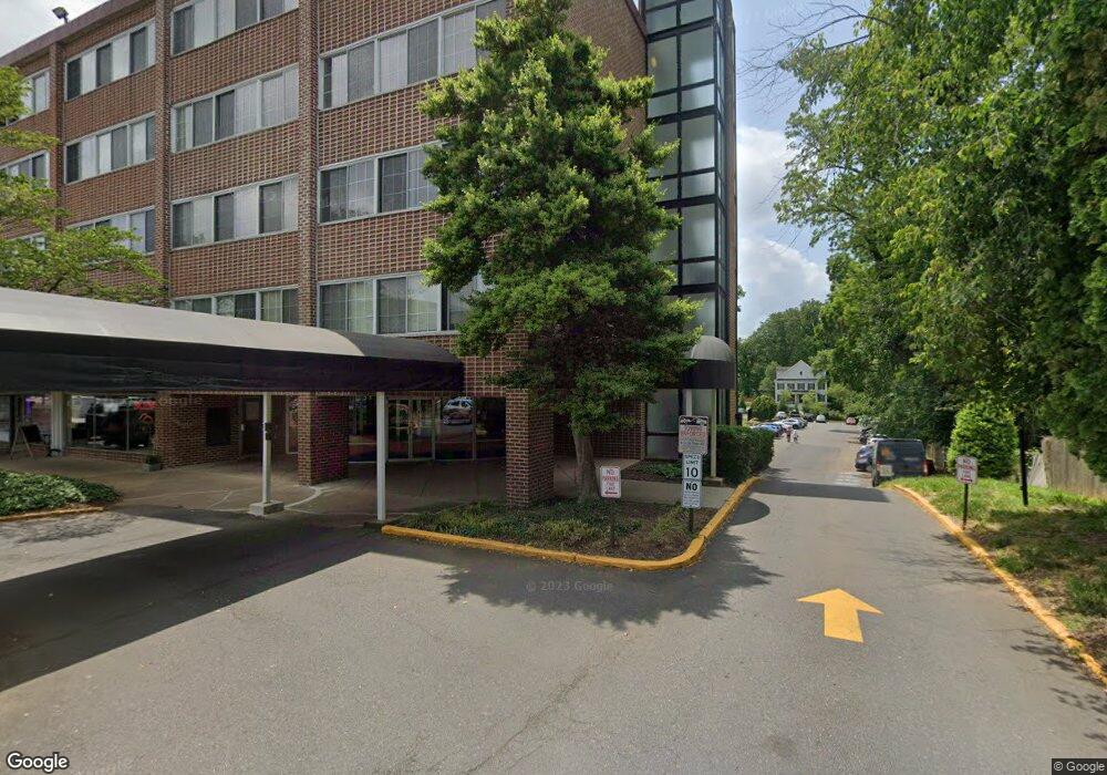 Broadfalls, Falls Church, VA 22046 - photo 1