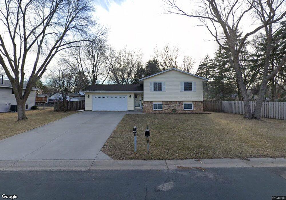 10945 Maple Valley Dr, Maple Grove, MN 55369 - photo 1