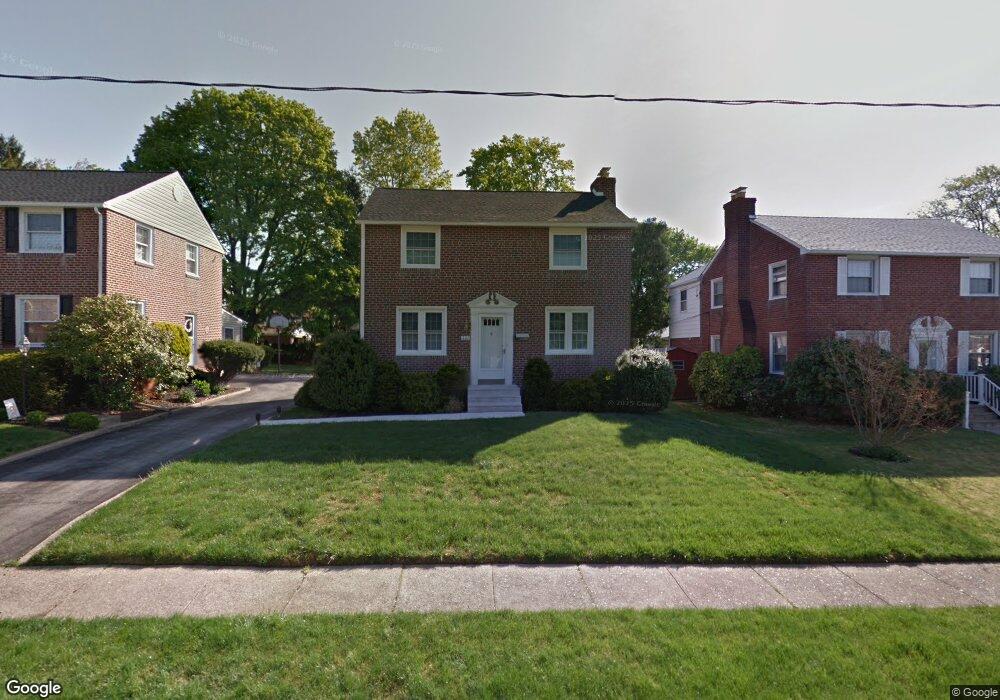 221 Rodmor Rd, Havertown, PA 19083 - photo 1