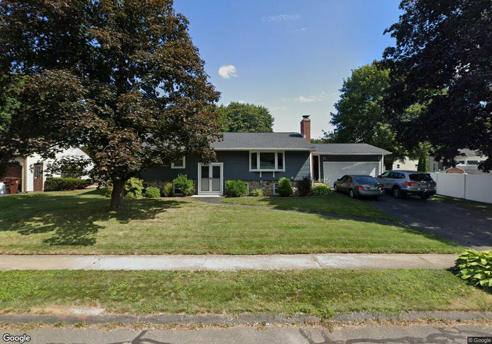 4 Plainfield St, Enfield, CT 06082 - photo 1