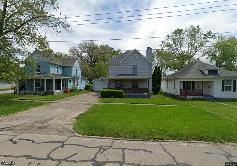 616 S 14th St, Mattoon, IL 61938 - photo 1