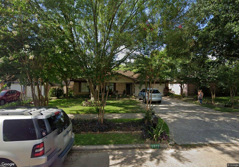 5919 Gum Grove Ln, Houston, TX 77088 - photo 1
