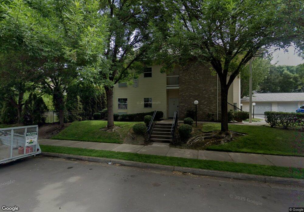 1112 NE Palmblad Dr unit 401, Gresham, OR 97030 - photo 1