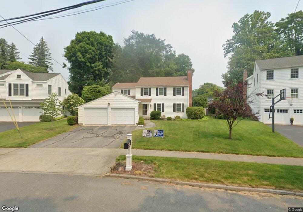 30 Shadowood Rd, Fairfield, CT 06824 - photo 1