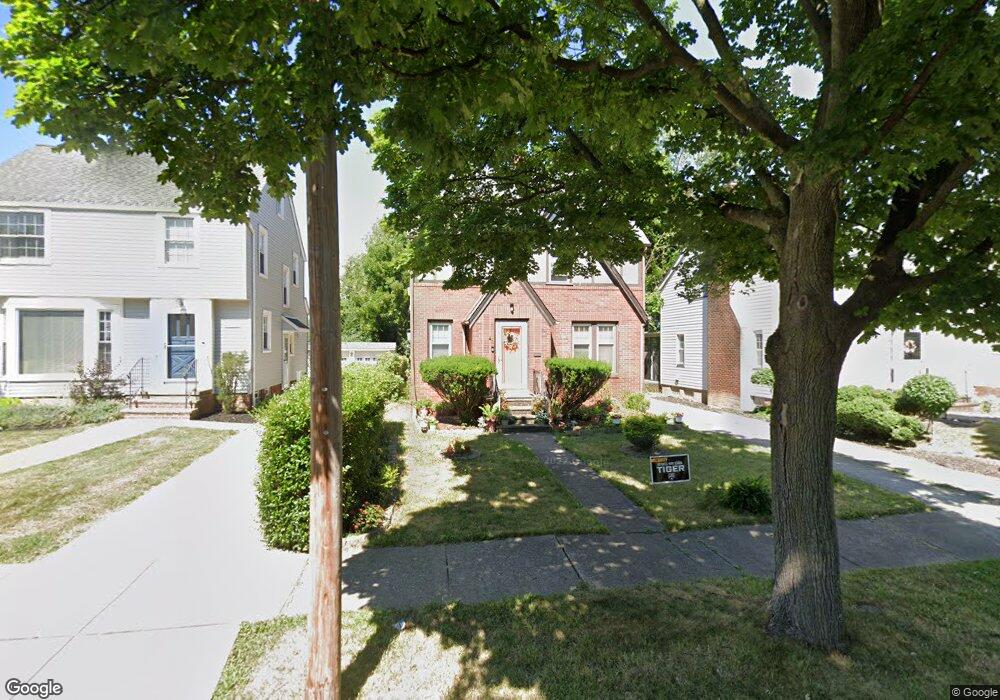 1920 Powell Ave, Cleveland Heights, OH 44118 - photo 1