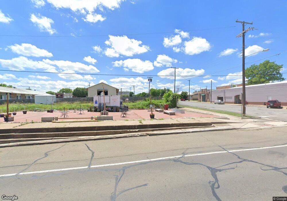 273 N Center St, Bonham, TX 75418 - photo 1