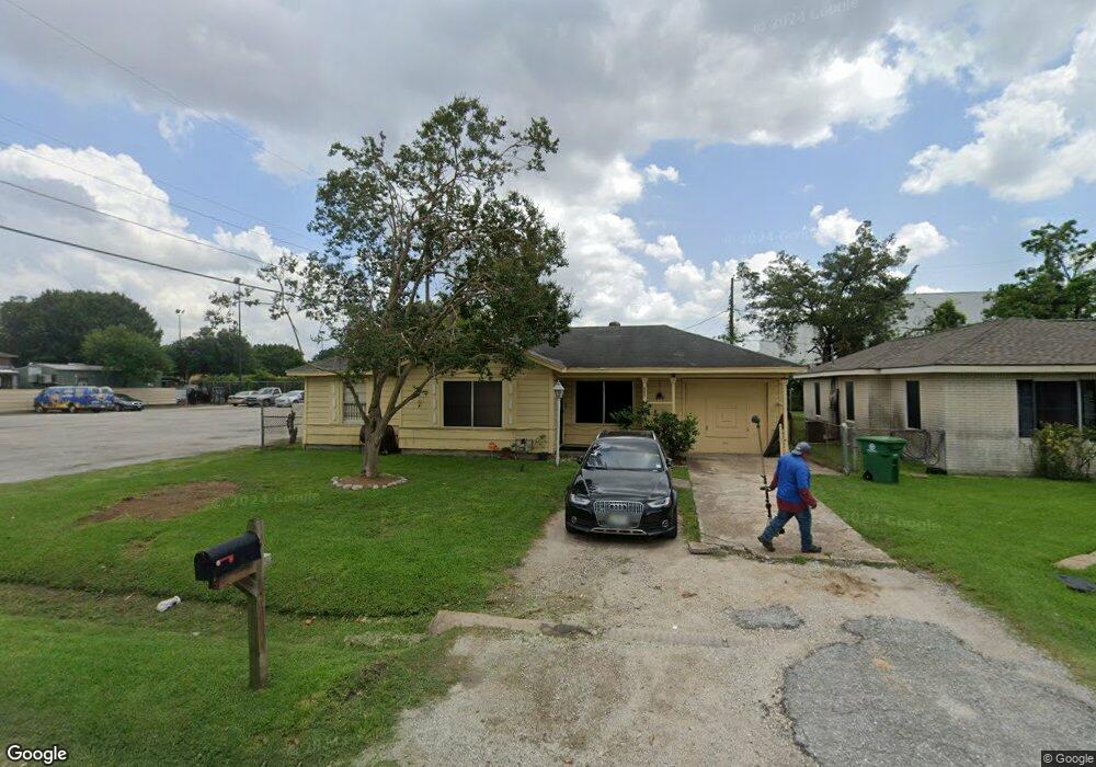 7054 Peyton St, Houston, TX 77028 - photo 1