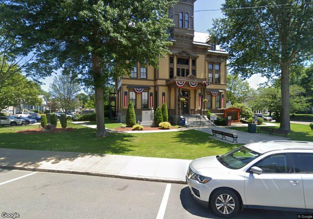 298 Central St unit 2, Saugus, MA 01906 - photo 1