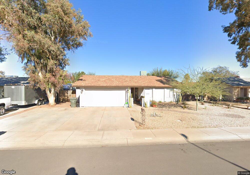 530 W Myrna Ln unit III, Chandler, AZ 85225 - photo 1