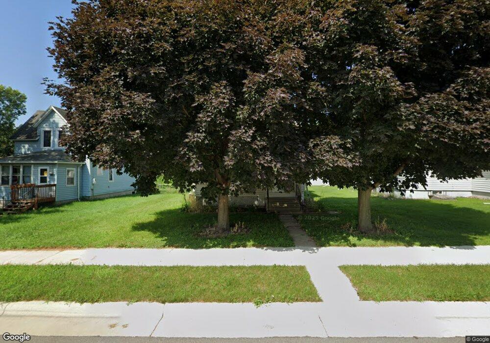 615 Freeborn Ave, Albert Lea, MN 56007 - photo 1