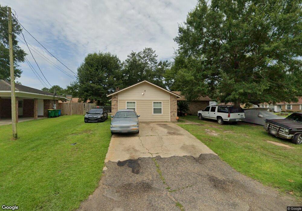 10429 Riverbend Cir, Moss Point, MS 39562 - photo 1