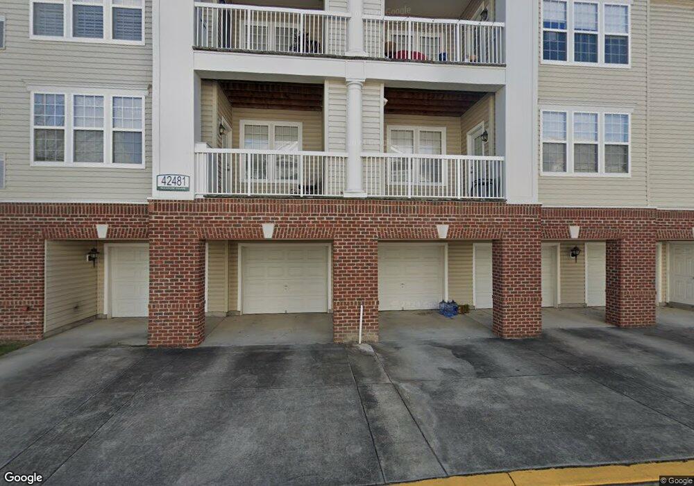 42481 Rockrose Square unit 302, Ashburn, VA 20148 - photo 1