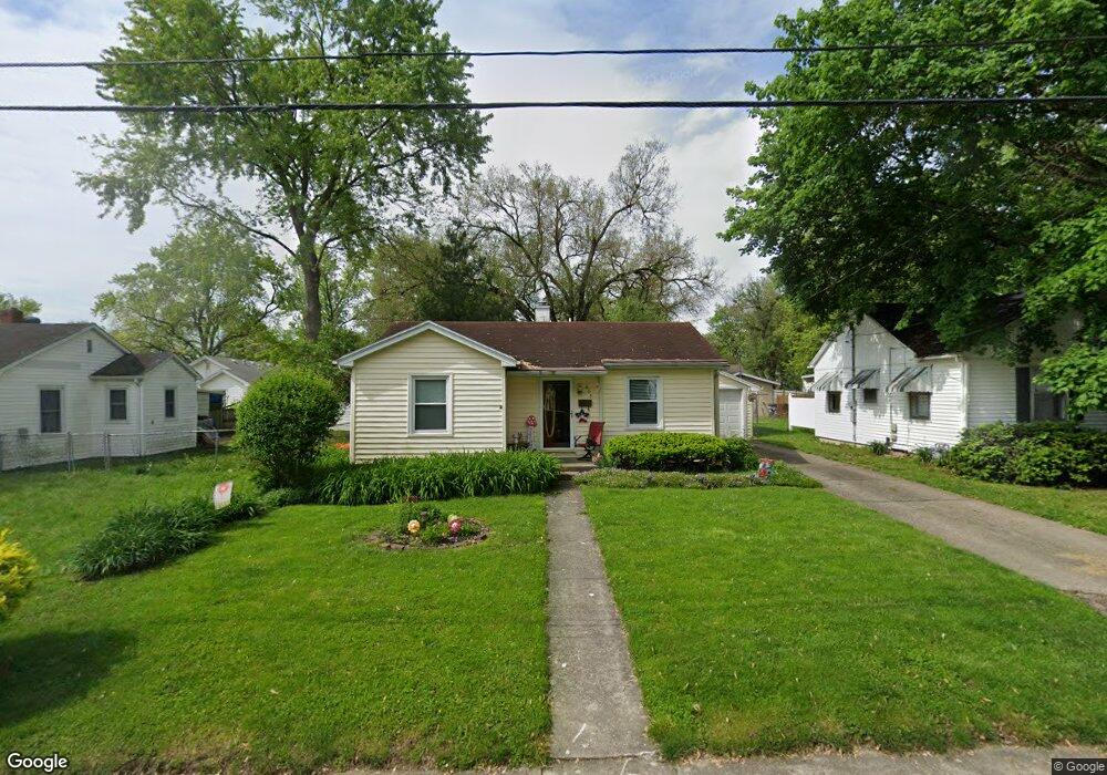 605 Illinois Ave, Mattoon, IL 61938 - photo 1