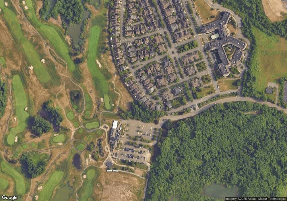 15 W Overlook, Port Washington, NY 11050 - photo 1